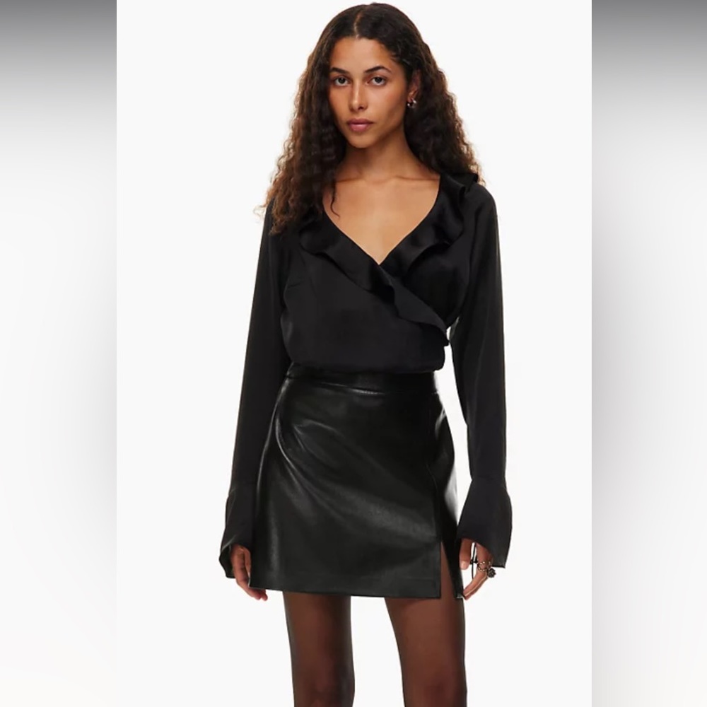 Wilfred patio mini skirt vegan leather
